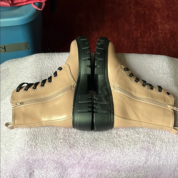Limelight Combat Boots with Black Laces - Picture 3 of 10